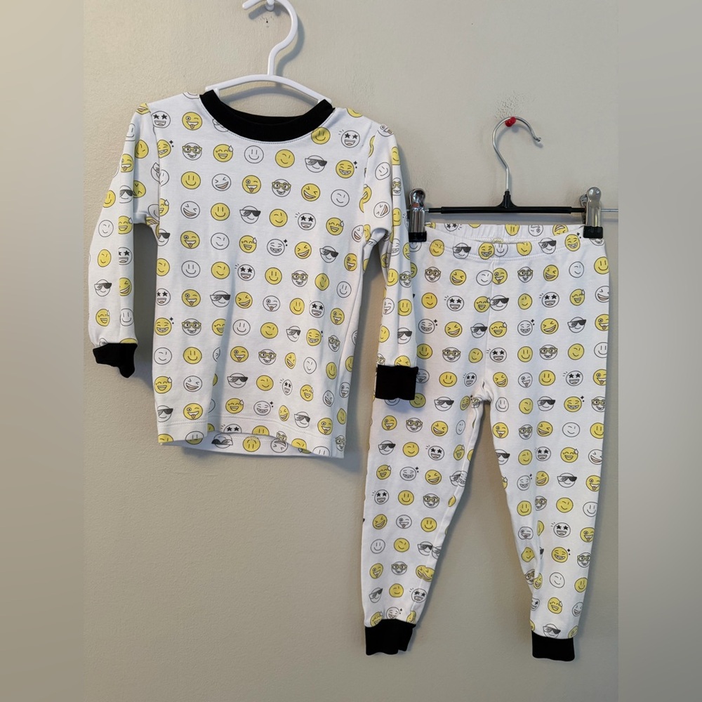 Noomie Smiley Face Kids Pajamas